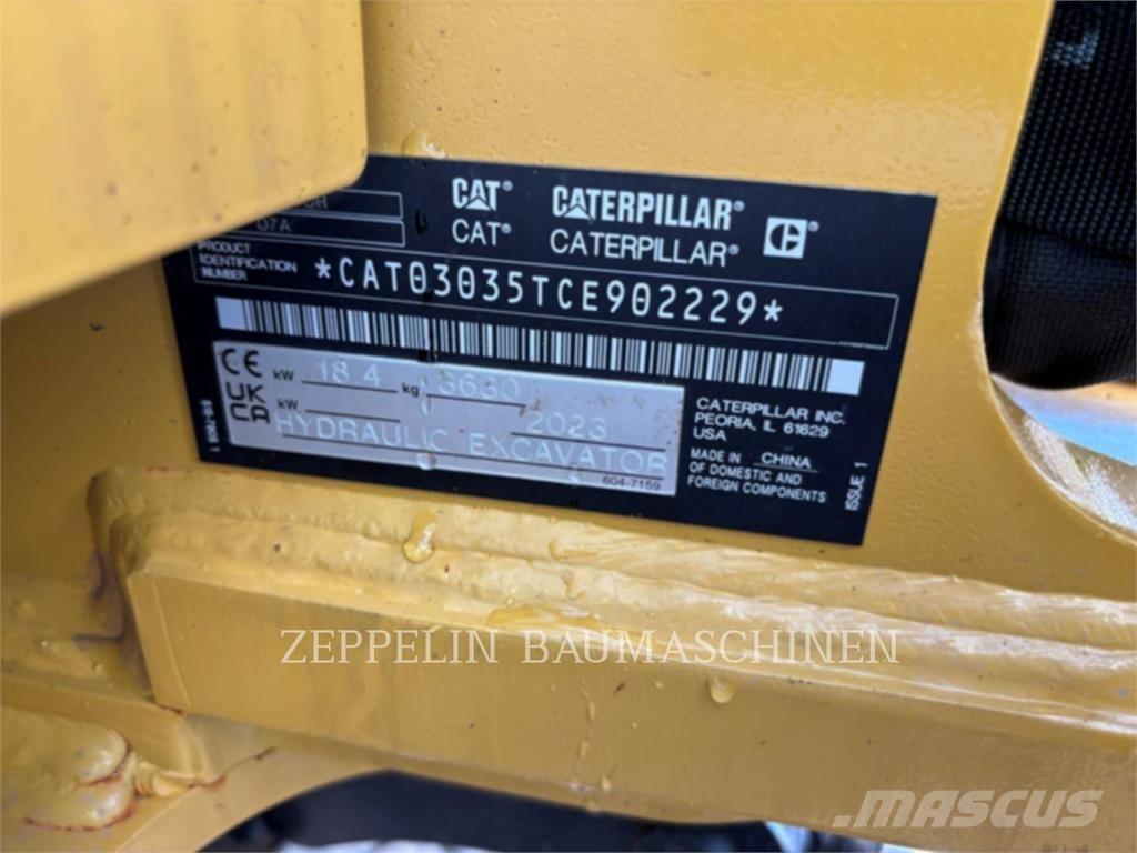 CAT 303.5CR-07 حفارات زحافة