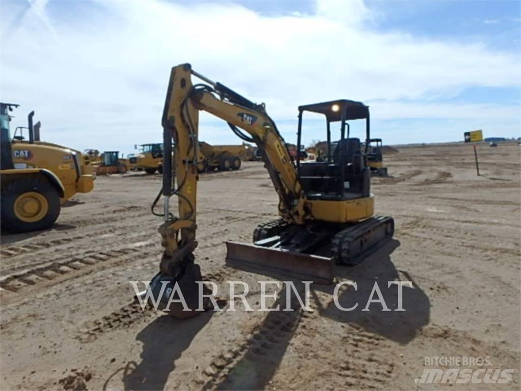 CAT 303.5E2 حفارات زحافة