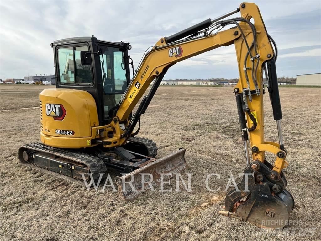 CAT 303.5E2 حفارات زحافة