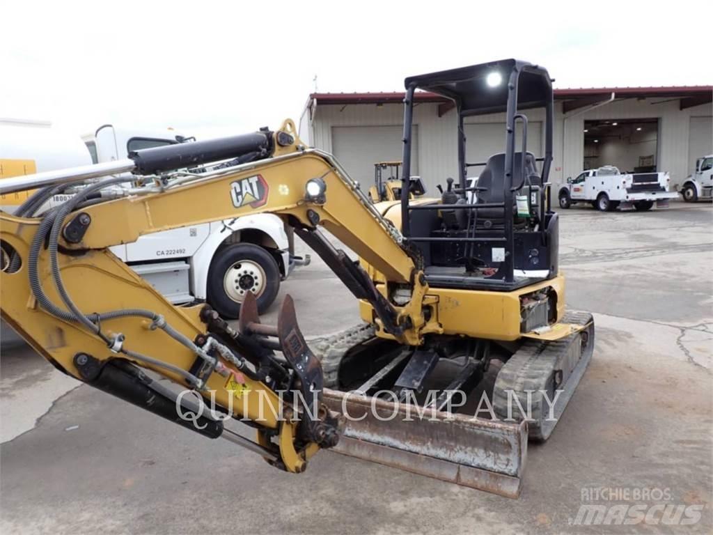 CAT 303.5E2 حفارات زحافة