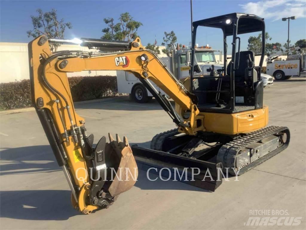 CAT 303.5E2 حفارات زحافة