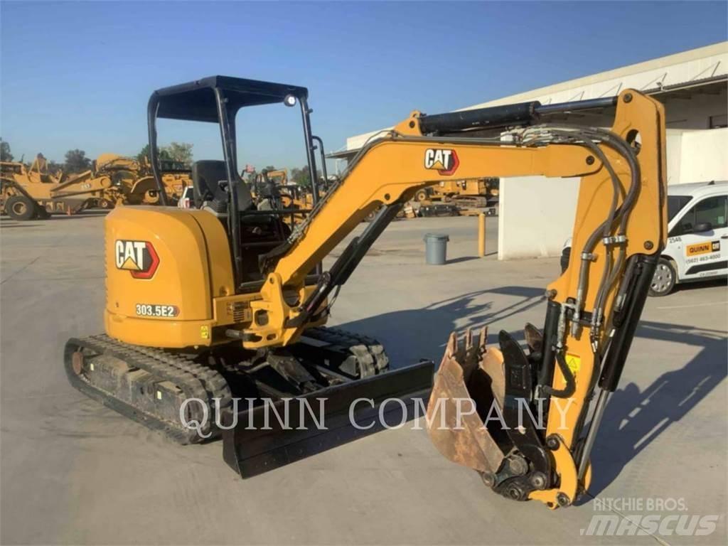 CAT 303.5E2 حفارات زحافة