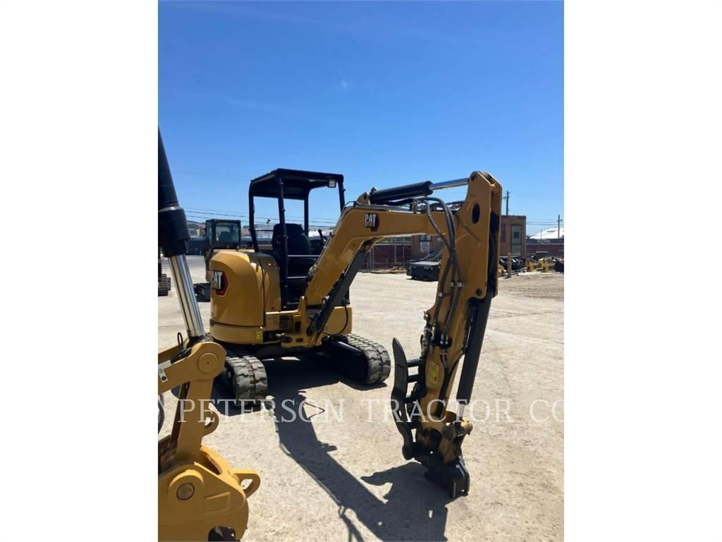 CAT 303.5E2 حفارات زحافة