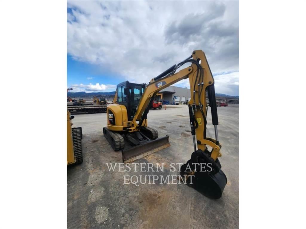 CAT 303.5E2 حفارات زحافة