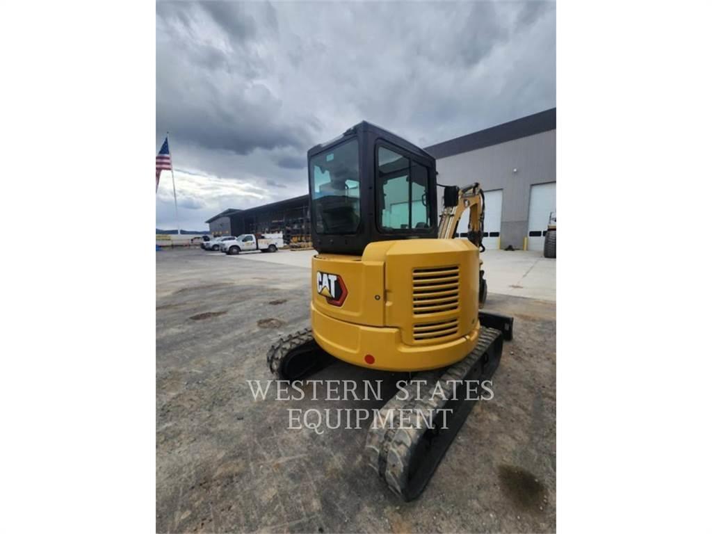 CAT 303.5E2 حفارات زحافة