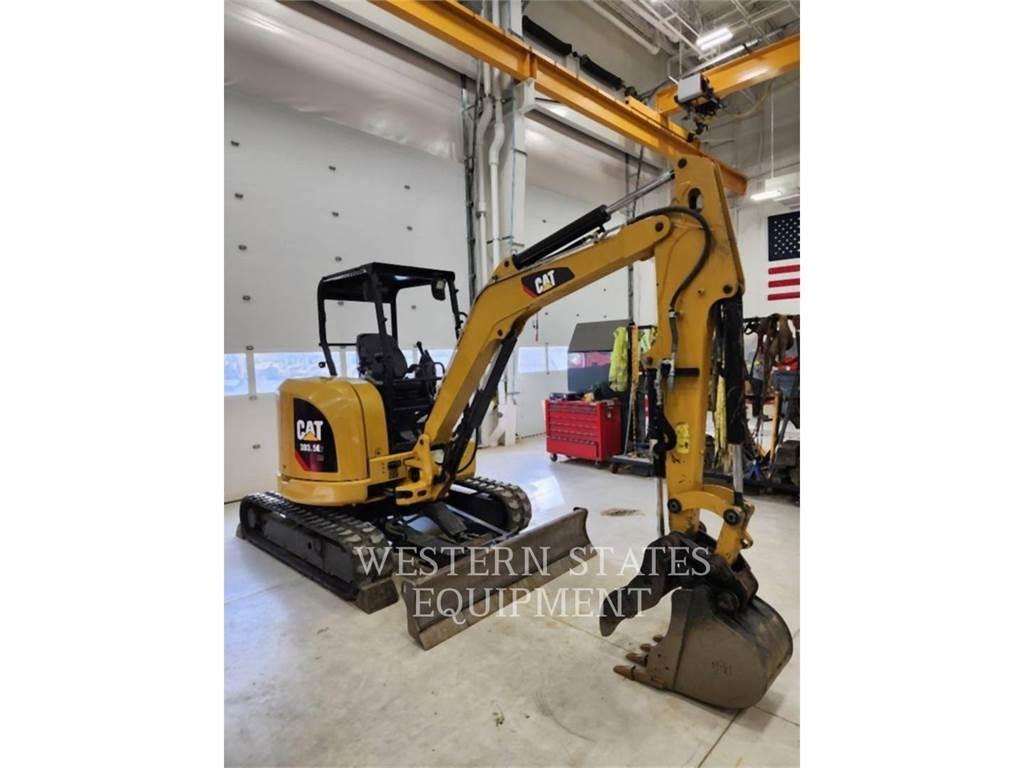 CAT 303.5E2 حفارات زحافة