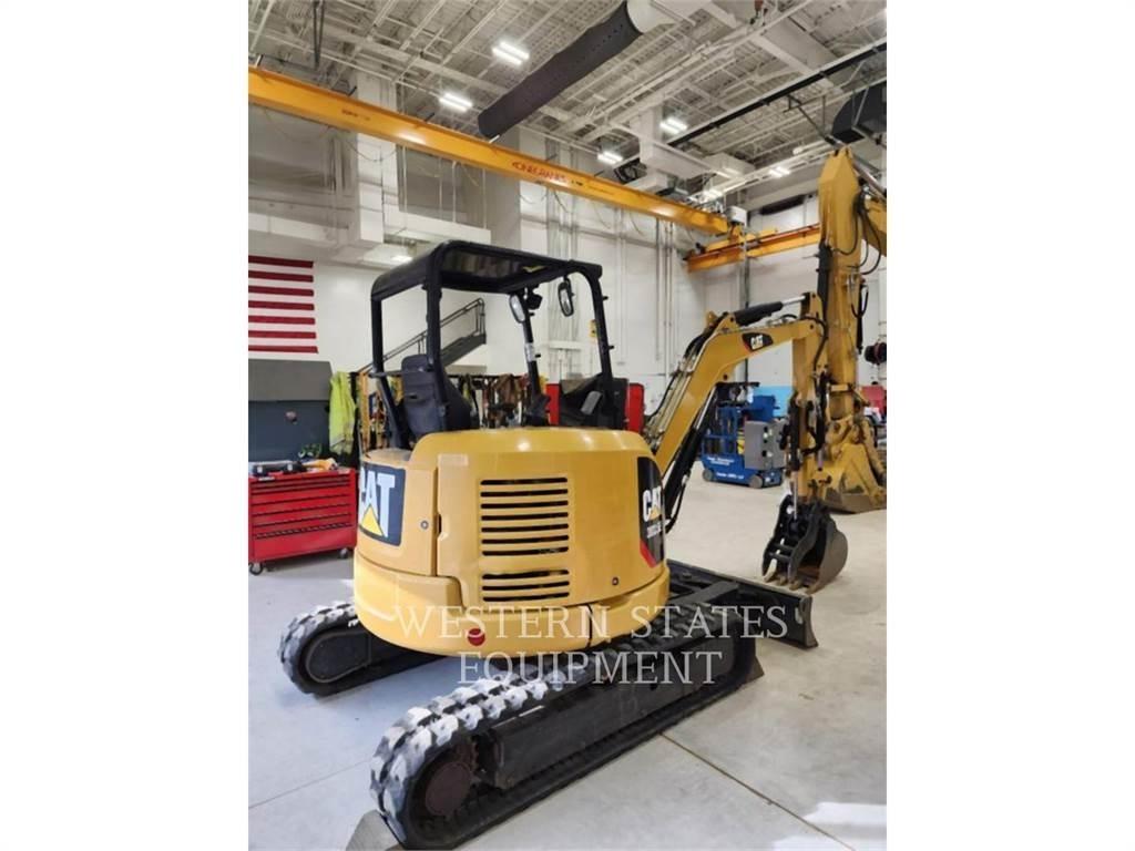 CAT 303.5E2 حفارات زحافة