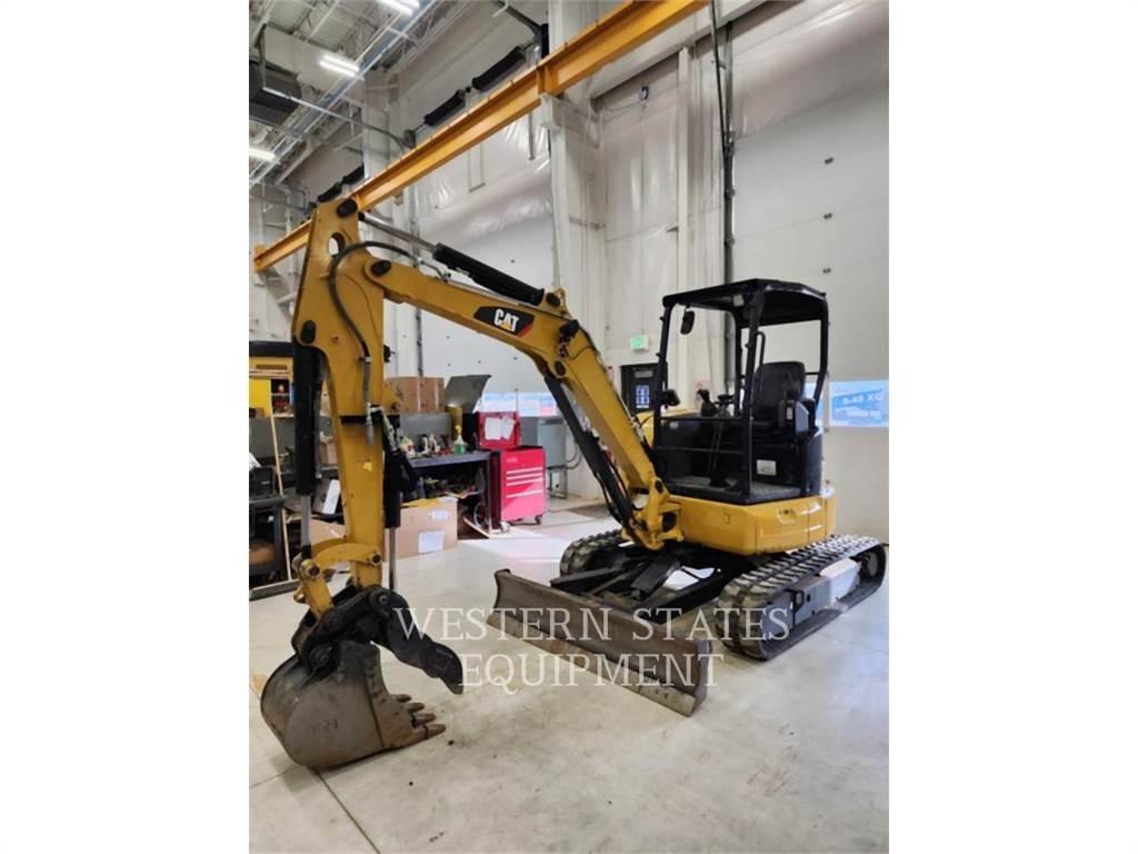 CAT 303.5E2 حفارات زحافة