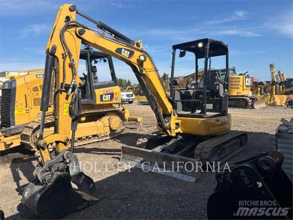 CAT 303.5E2 حفارات زحافة