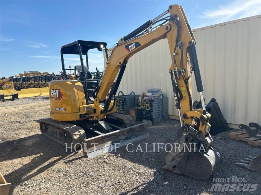 CAT 303.5E2 حفارات زحافة