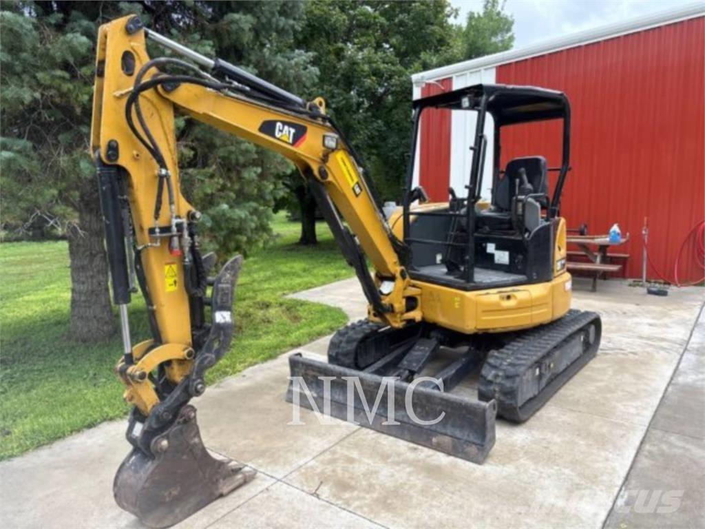 CAT 303.5E2 حفارات زحافة