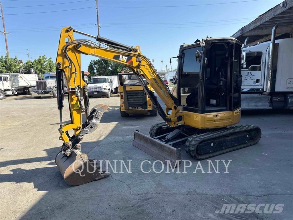 CAT 303.5E2 حفارات زحافة
