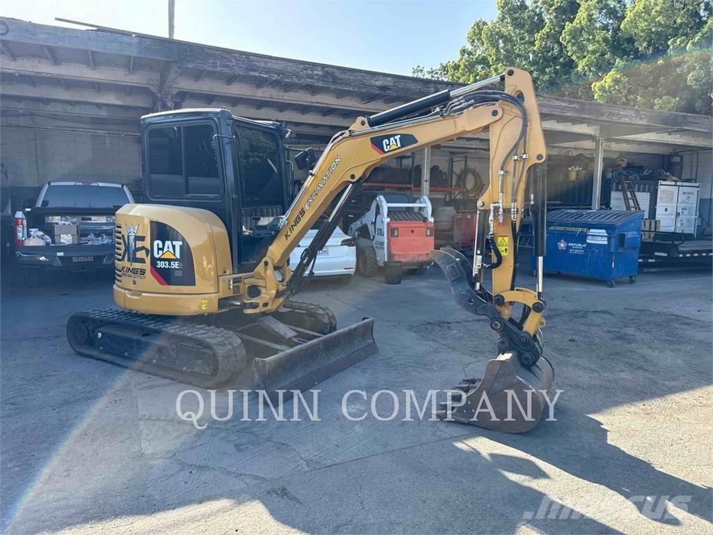 CAT 303.5E2 حفارات زحافة
