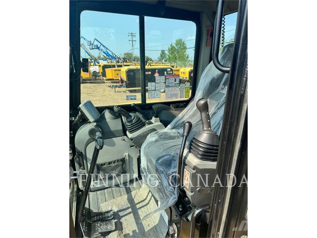 CAT 303.5E2 حفارات زحافة