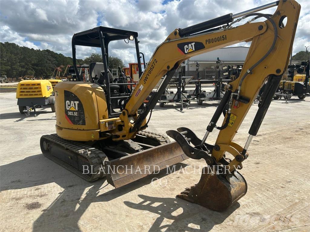 CAT 303.5E2 حفارات زحافة