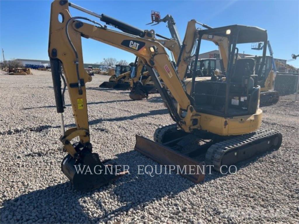 CAT 303.5E2 حفارات زحافة