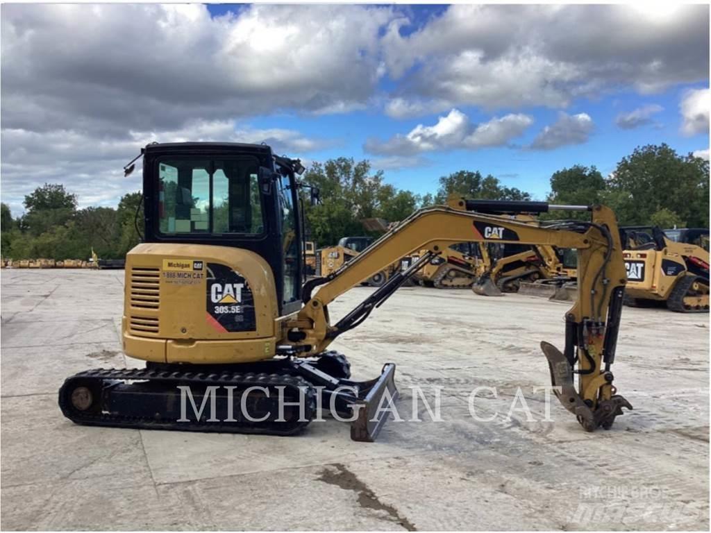 CAT 303.5E2 ATQ حفارات زحافة