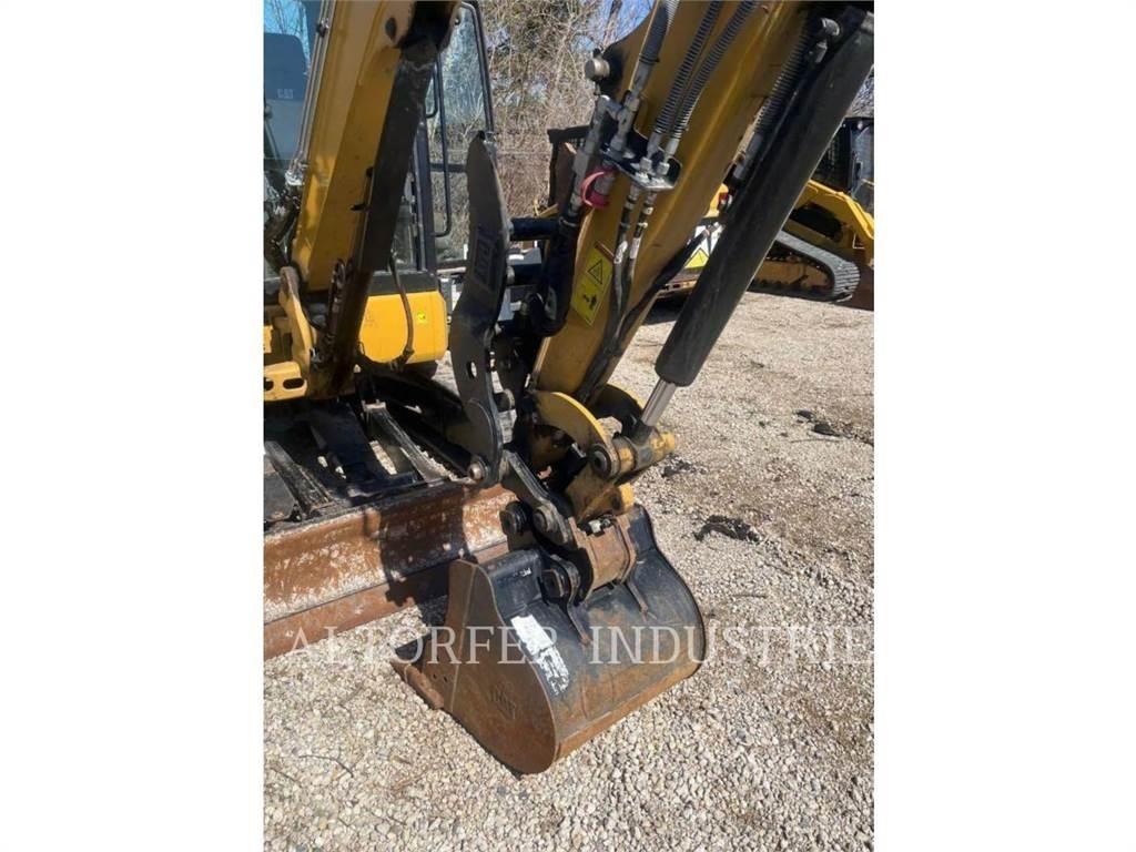 CAT 303.5E2 CR حفارات زحافة