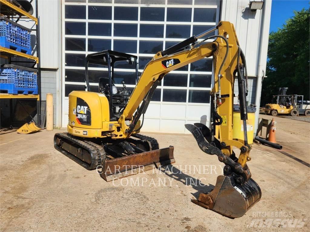 CAT 303.5E2 CR حفارات زحافة