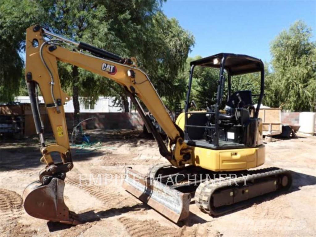 CAT 303.5E2 OR حفارات زحافة