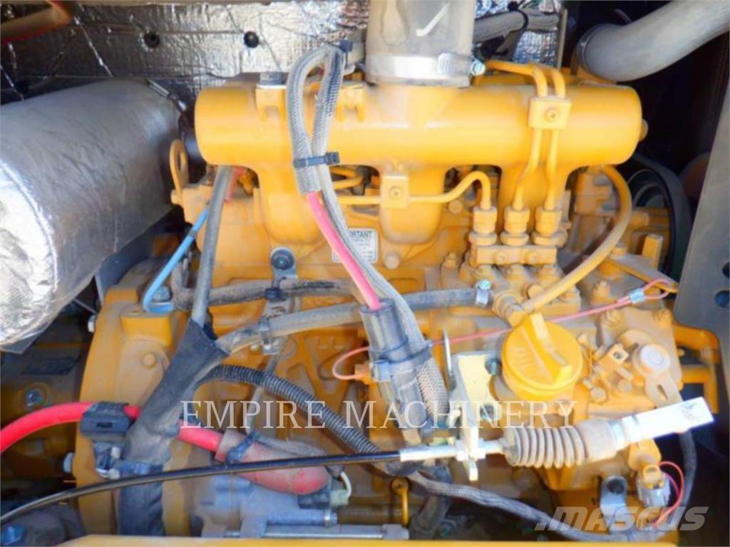 CAT 303.5E2 OR حفارات زحافة