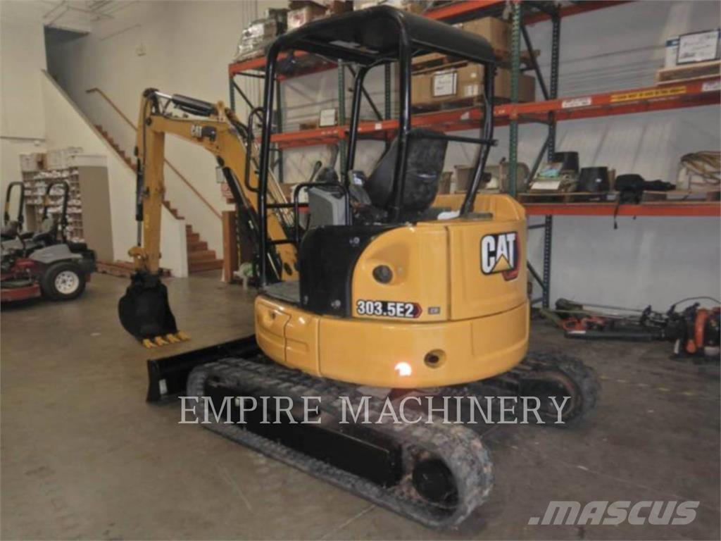 CAT 303.5E2 OR حفارات زحافة