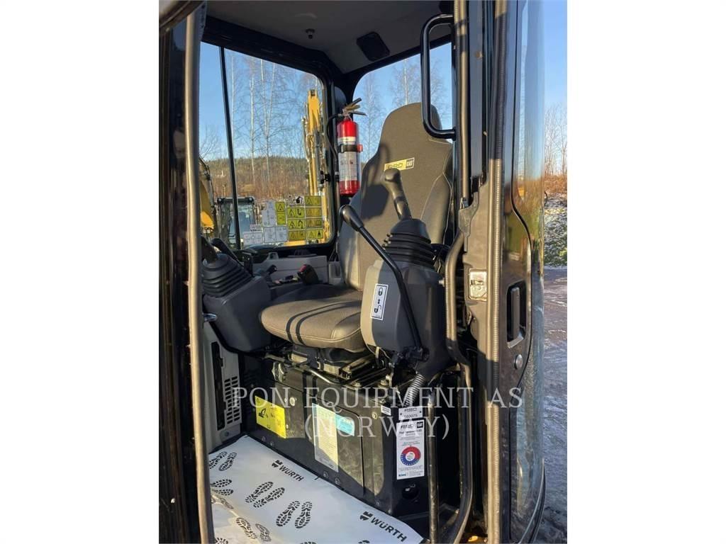 CAT 303.5E2CR حفارات زحافة