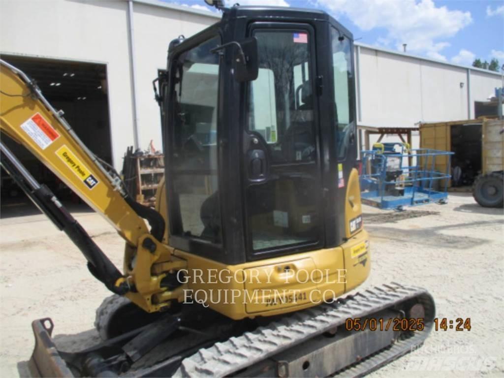 CAT 303.5E2CR حفارات زحافة