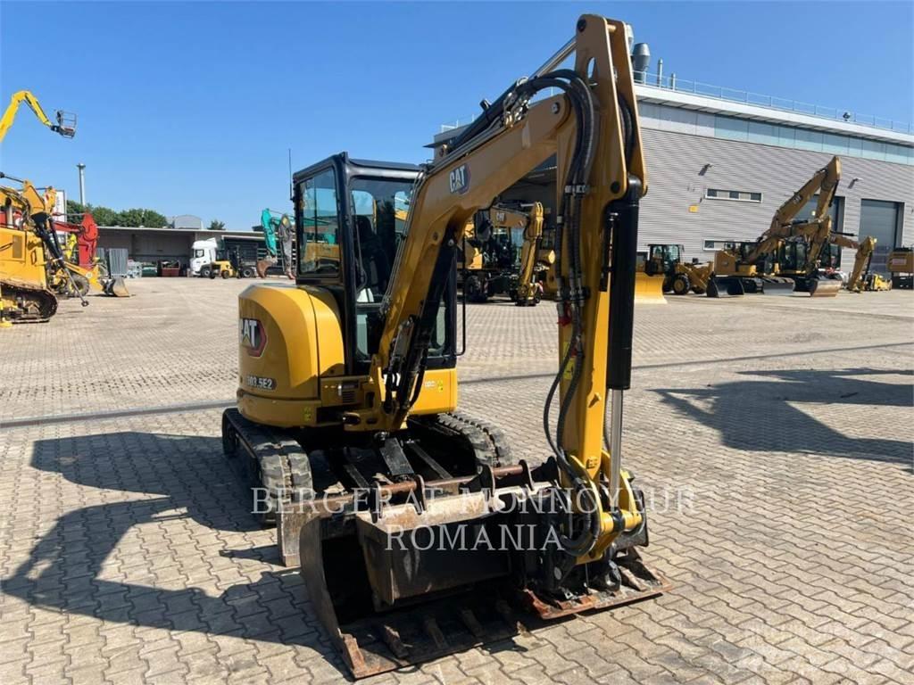 CAT 303.5E2CR حفارات زحافة
