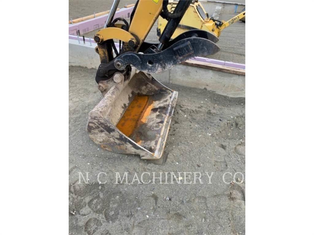 CAT 303.5E2CRN حفارات زحافة