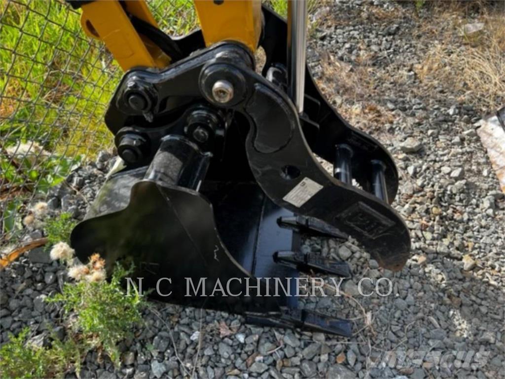CAT 303.5E2CRN حفارات زحافة