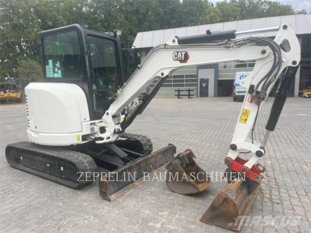 CAT 303.5ECR حفارات زحافة