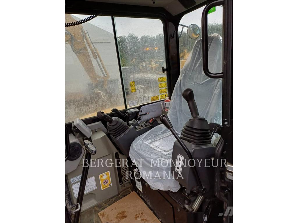 CAT 303.5ECR حفارات زحافة