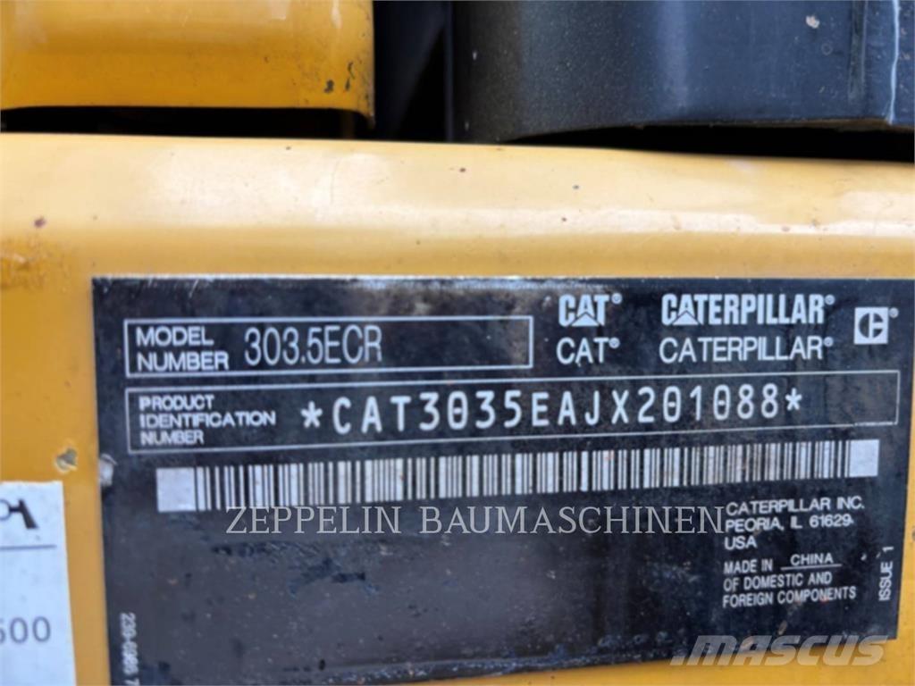 CAT 303.5ECR حفارات زحافة