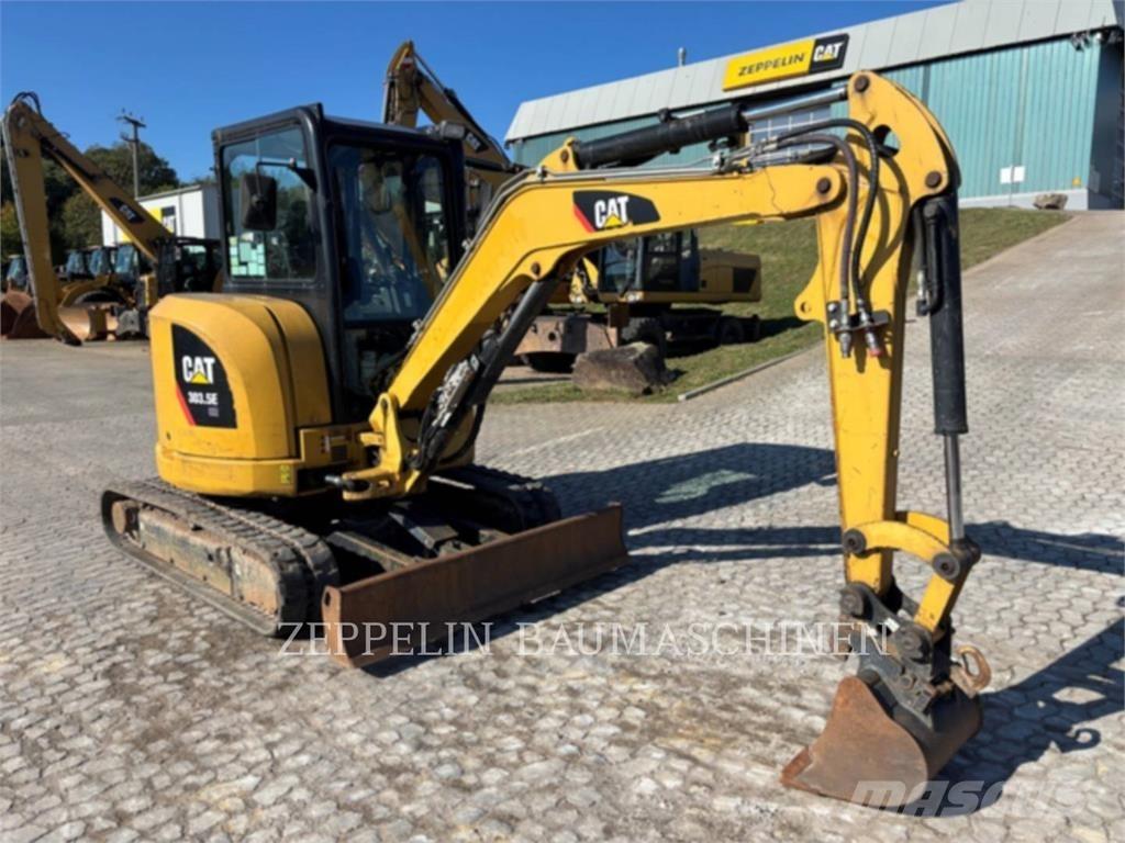 CAT 303.5ECR حفارات زحافة
