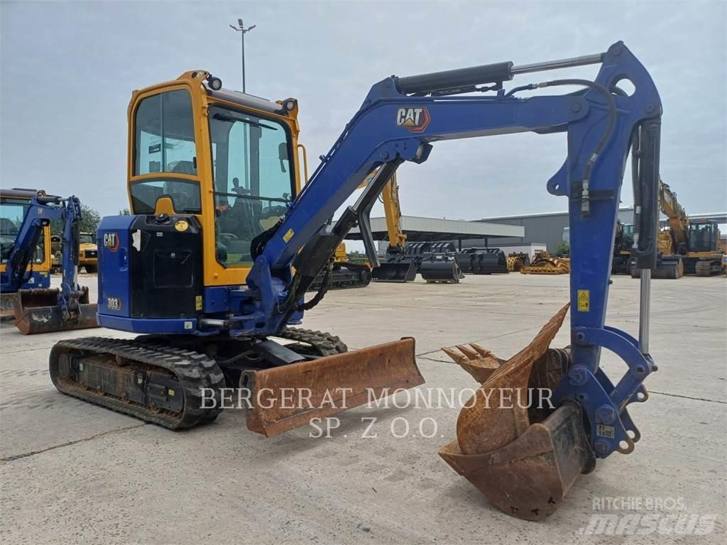 CAT 303 CR حفارات زحافة
