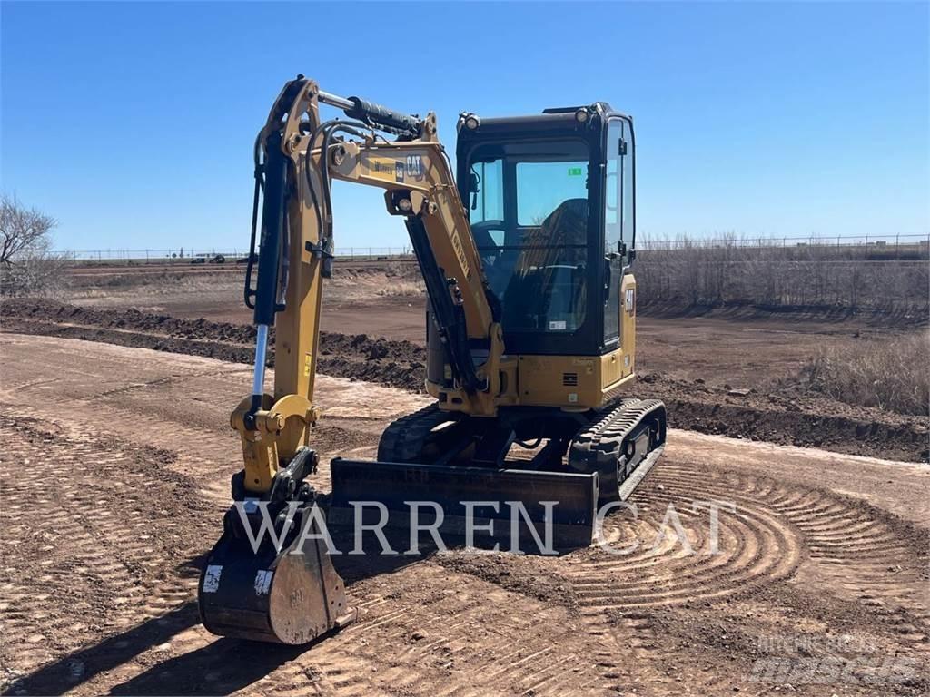 CAT 303 CR حفارات زحافة