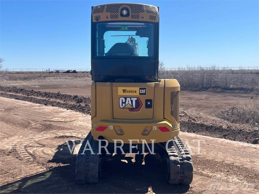 CAT 303 CR حفارات زحافة
