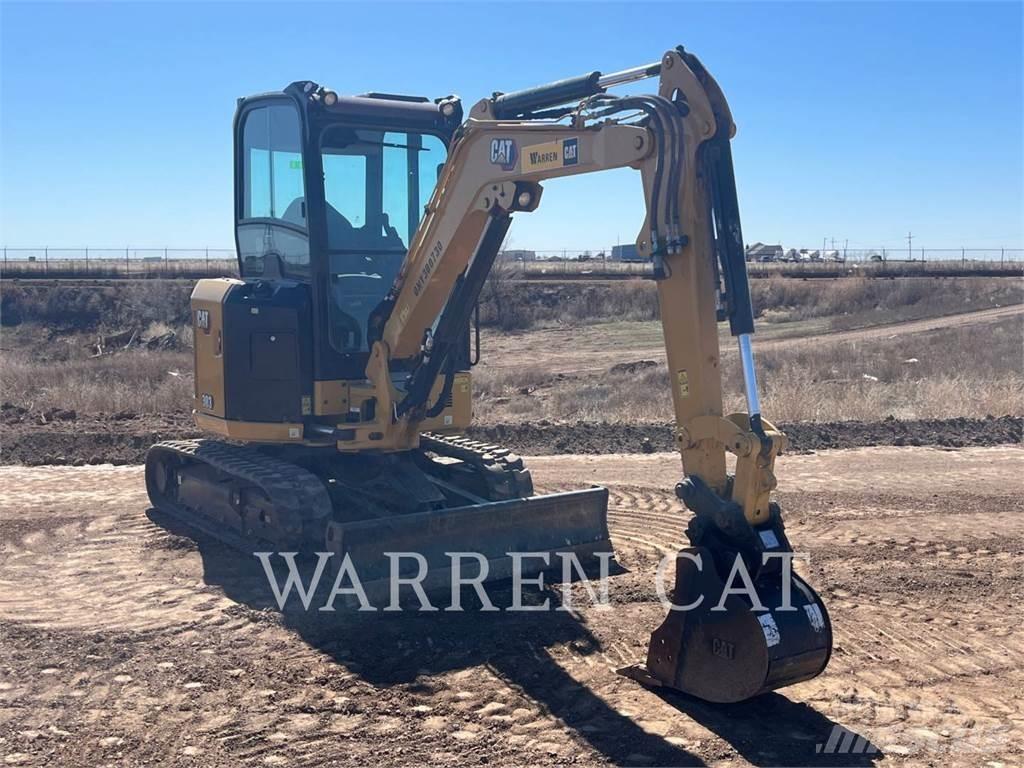 CAT 303 CR حفارات زحافة