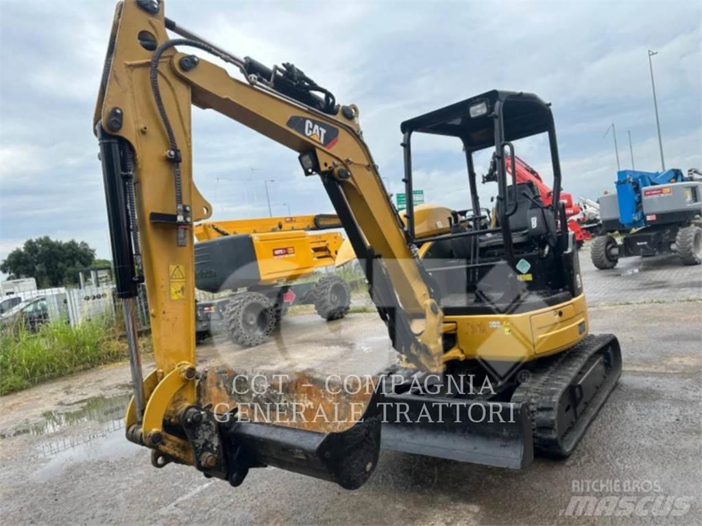 CAT 303 E CR حفارات زحافة