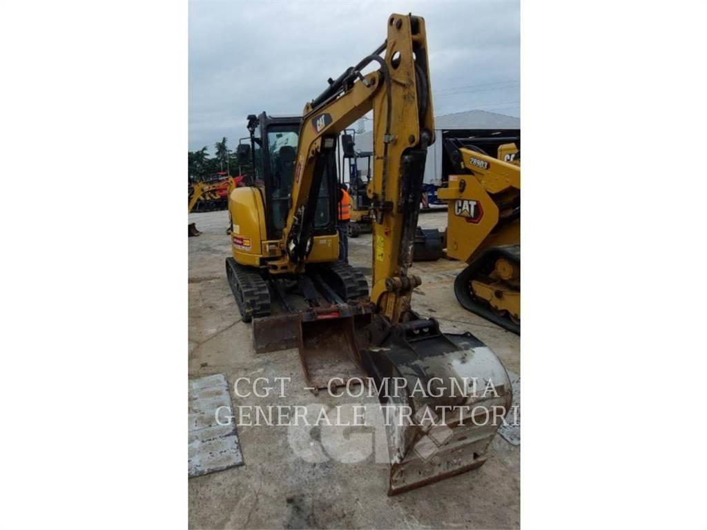 CAT 303 E CR حفارات زحافة