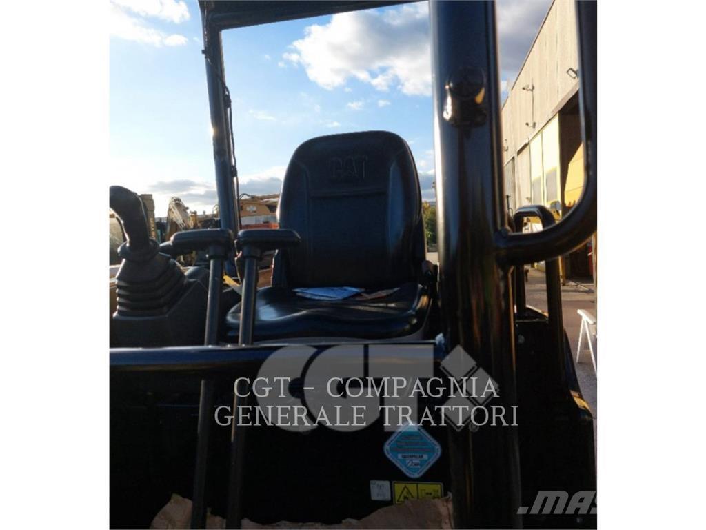 CAT 303 E CR حفارات زحافة