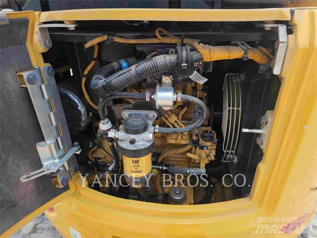 CAT 30307CR حفارات زحافة