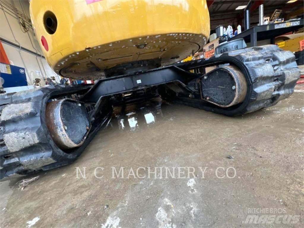 CAT 303E CRCN حفارات زحافة