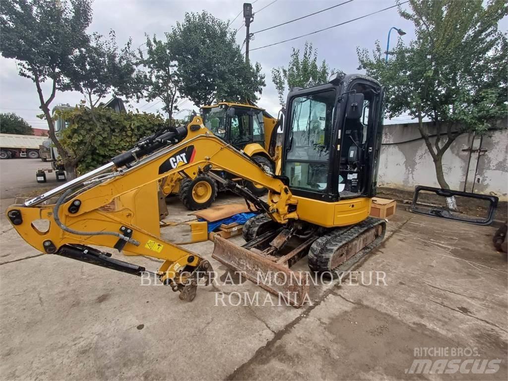 CAT 303ECR حفارات زحافة