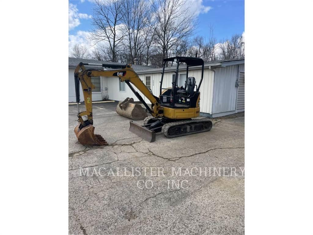 CAT 303ECR حفارات زحافة