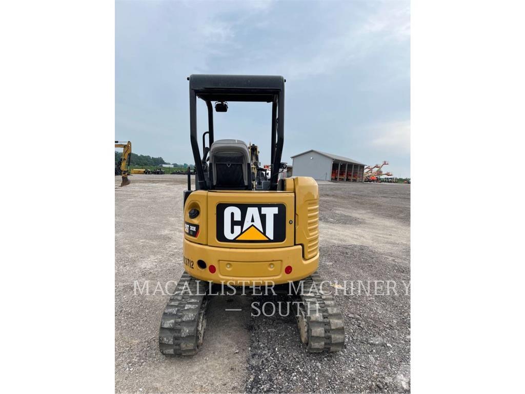 CAT 303ECR حفارات زحافة
