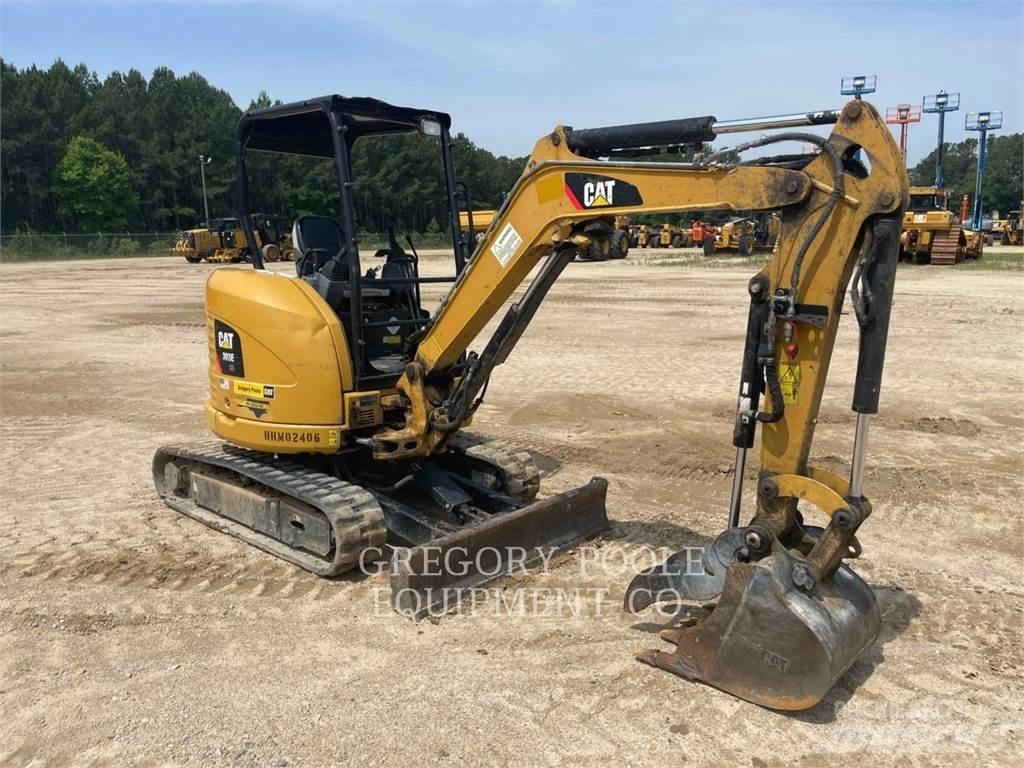 CAT 303ECR حفارات زحافة