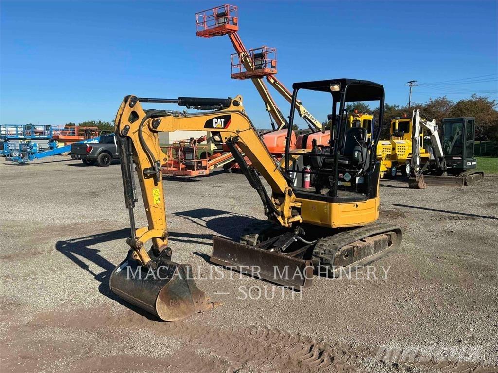 CAT 303ECR حفارات زحافة