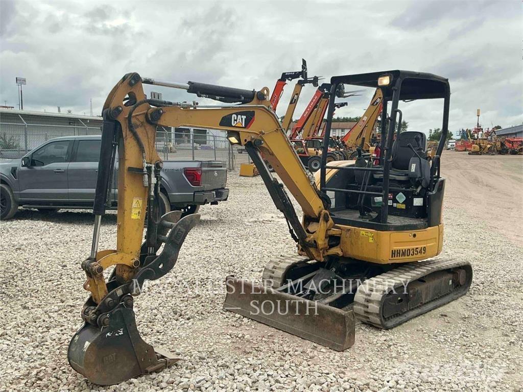 CAT 303ECR حفارات زحافة